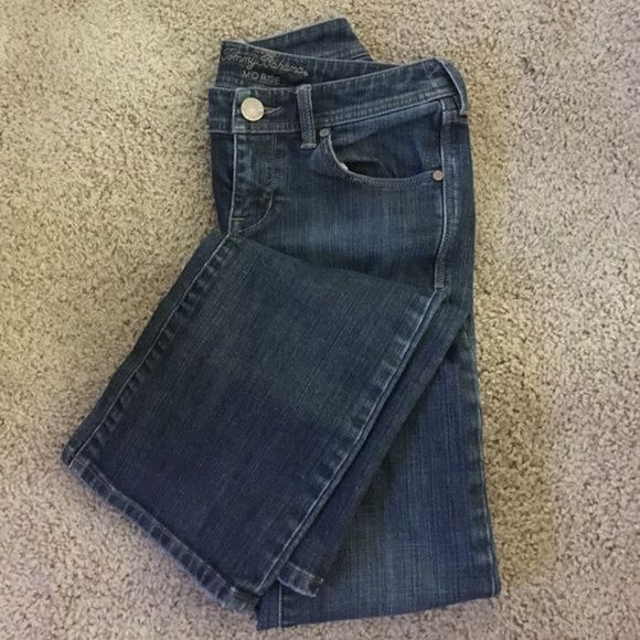 Tommy Bahama Denim - Tommy Bahama Mid Rise 6 boot cut blue jeans